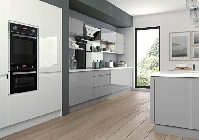 Luzzi Painted Gloss Light Grey Gloss White Doors